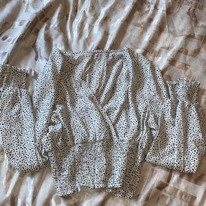 Flowy, long sleeve blouse